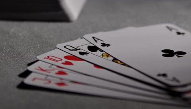 Pahami Alur Awal dalam Taruhan Poker